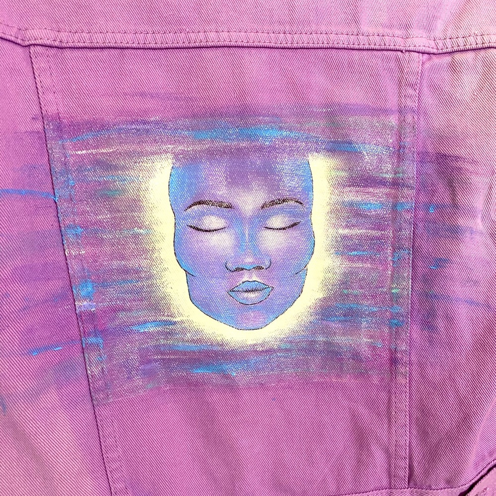 Hand painted purple denim jacket - Picture 2 of 3